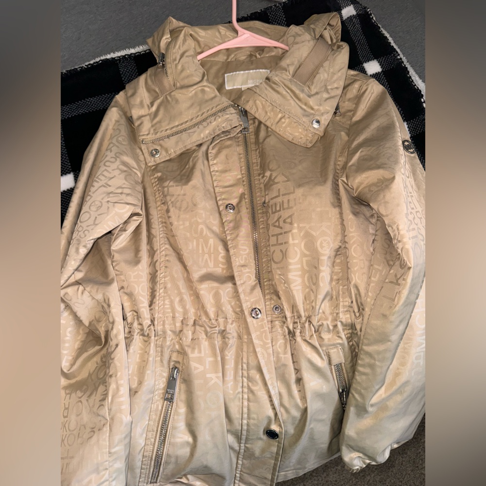 Small Michael Kors Rain type Jacket